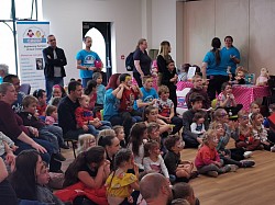 Deaf Partnership Day 2019 - Watching a Magic Show